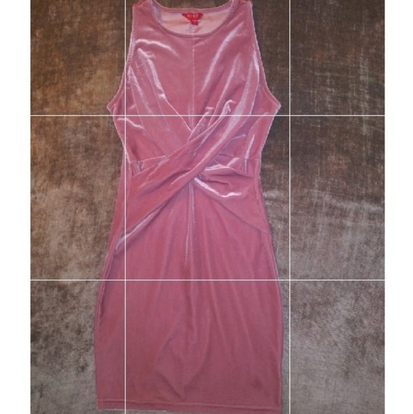 FINAL PRICE GUESS Velvet Pink Dress - Picture 4 of 4
